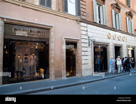 negozio gucci via condotti|negozi Gucci usati.